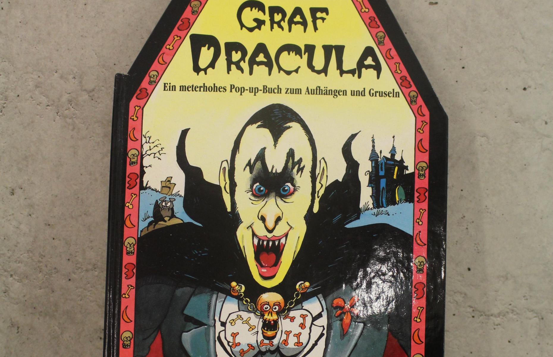 Oberer Teil des Covers von dem Pop-up-Buch "Graf Dracula"