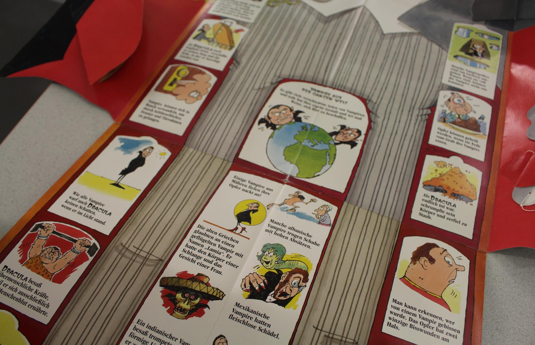 Überblick über die Texte im Pop-up-Buch "Graf Dracula"